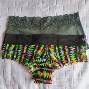 NWT VS Pink Panties Bundle (2) Size S